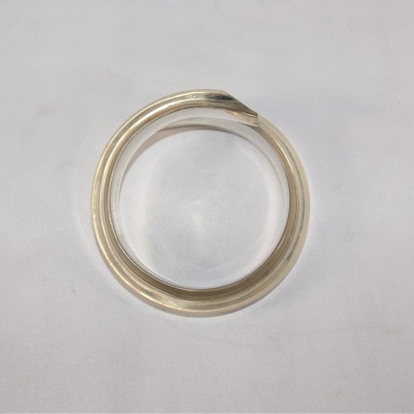 1960s Clear Smoky Lucite Wrap Bangle - Picture 3 of 5